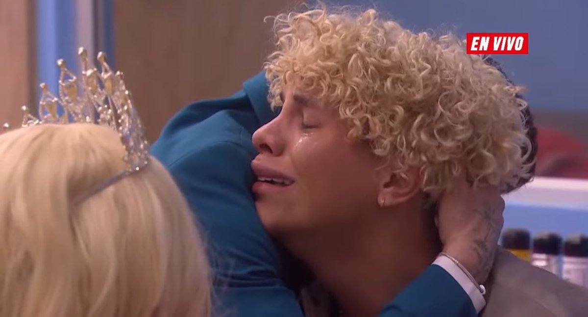 Emiro cuando salga y vea que perdió apoyo que dejo de ser el favorito por ser el títere sin personalidad de Melissa #LaCasaDeLosFamososCol #LaCasaDeLosFamososCol2