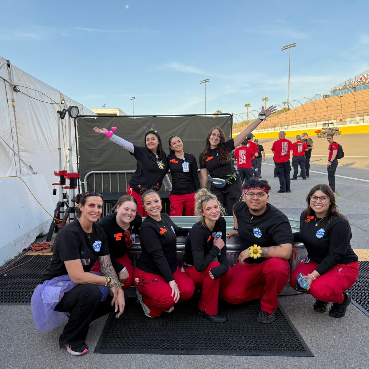 UNLVnursing's tweet photo. Underneath the electric sky. 🌈 ✨ #UNLVNursing students have the coolest opportunity to help the community by volunteering at EDC under the guidance of our awesome faculty! https://t.co/k2e6vdXv7T