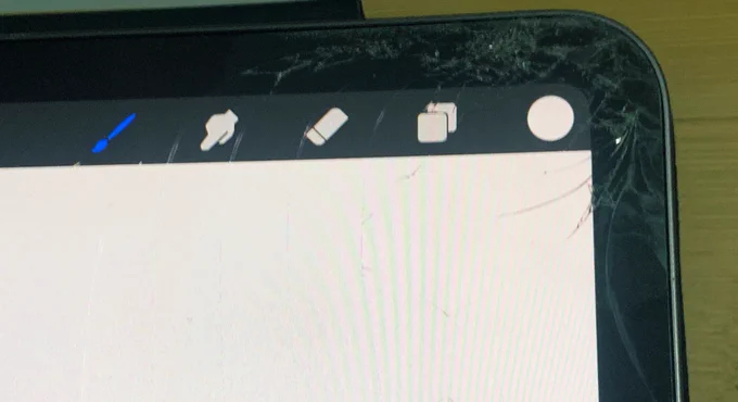 <smol update> aye dodo here over 3 years my drawing ipad has seen some baddd crashes and is not working as it used to('°̥̥̥̥̥̥̥̥ω°̥̥̥̥̥̥̥̥`) working to upgrade my drawing gear and any support here means lots! thank cm: