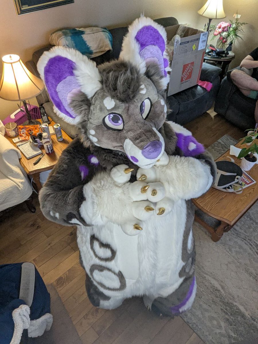 AxiomSteelWolf's tweet photo. Thank you, @WildDogWorks, for the amazing suit. He turned out way better than my imagination could've precieved.

Can't wait to snuggle yall and see you at @IndyFurCon https://t.co/SYZfTCOl5Z