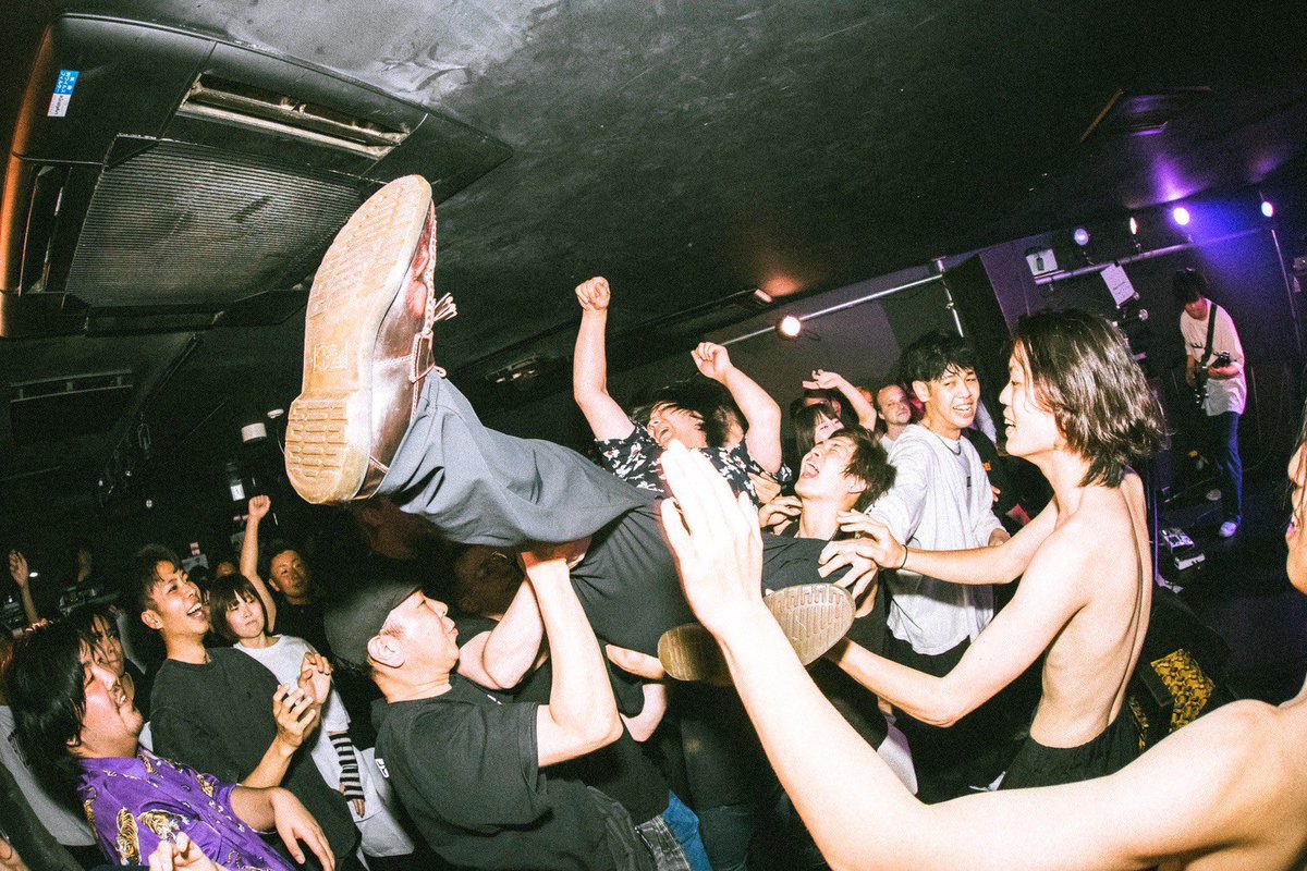 WrapUpParty's tweet image. Wrap Up Party x UNMASK aLIVE pre.
OUR TIME MORE DIVE

UNMASK aLIVE 
DOMESTIC GROOVE TOUR

ありがとうございました！これからも！どんどん！Pop Punk！

みんなでのし上がろう

#WrapUpParty #poppunk