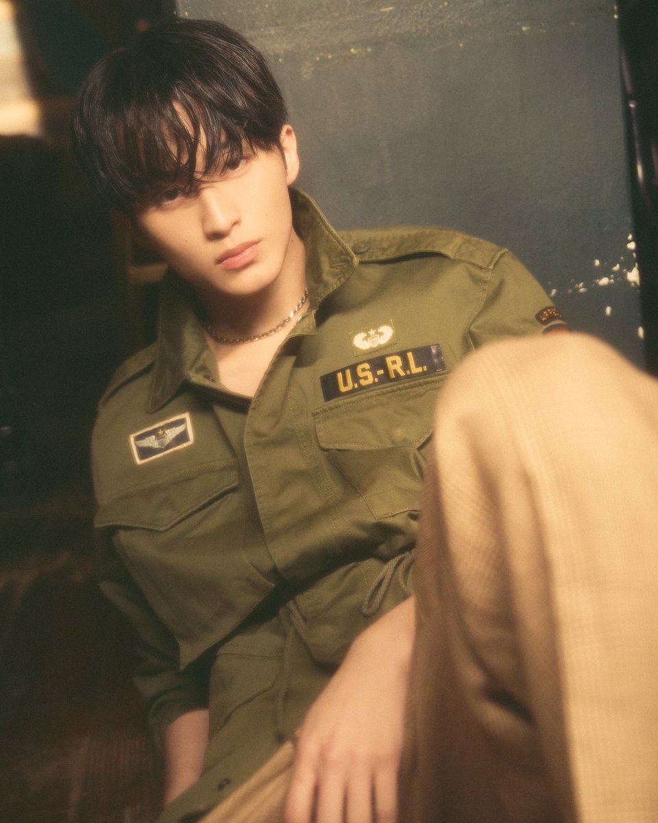 อันนี้คุณชายรณพีร์ใส่ชุดทหารอากาศปะ