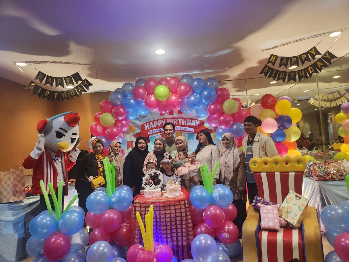 indrapeputra's tweet photo. Aletha’s turning 1 🥳❤️❤️ https://t.co/H8H9AOTtES