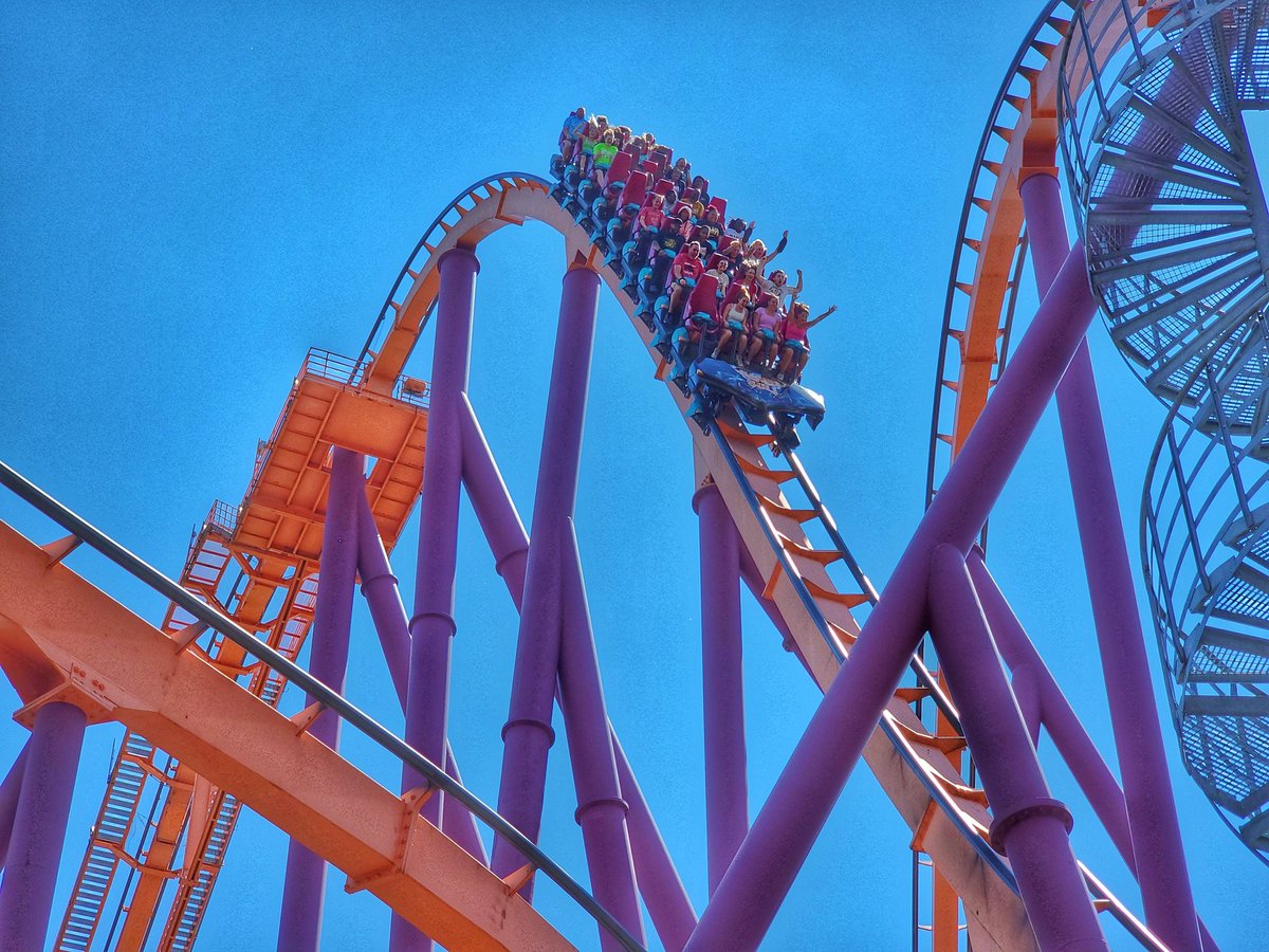 jsz1978's tweet photo. Raging Bull @sfgreat_america is amazing!
#sixflags #sixflagsgreatamerica #ragingbull #hypercoaster #hyper #bollingerandmabillard #ilovebmrides #steelcoaster #rollercoasterenthusiast https://t.co/6YEtk6Q1HP