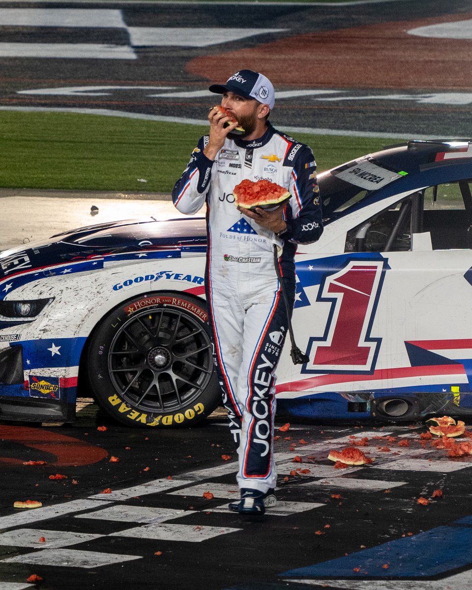 Charlotte Motor Speedway tweet media