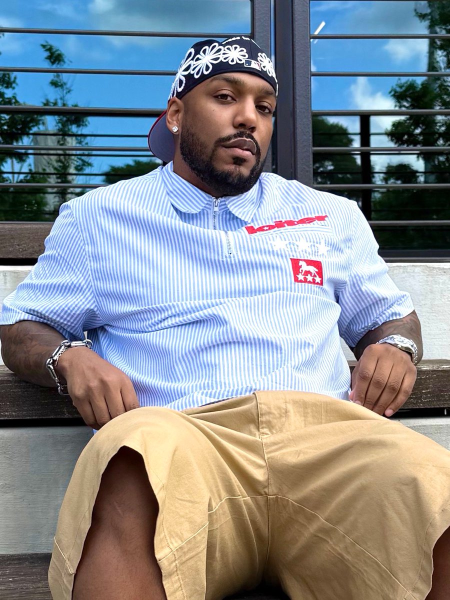 tahjharris's tweet photo. 30+ a few https://t.co/I3gVZie7nH