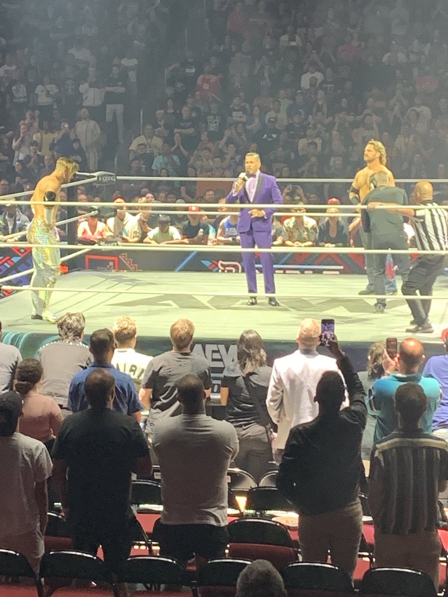 MarkAHoke's tweet photo. Time to play - Hangman vs Ospreay.  #AEWDoN https://t.co/cTeb628m4Q