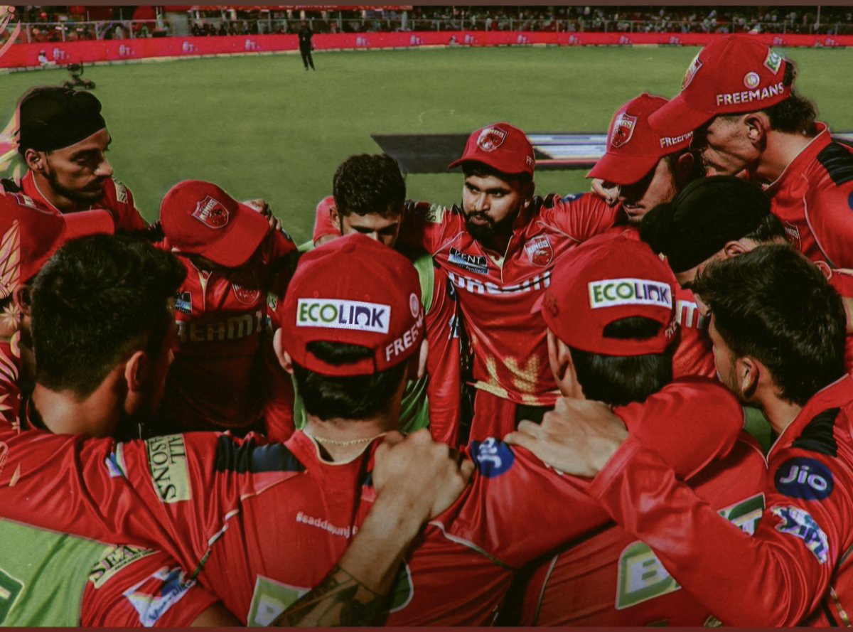 Aarushijoshii's tweet photo. Match Day🙏🏻❤️

Let's get that W tonight 🤞🏻🧿
@PunjabKingsIPL https://t.co/H4YZLqV1qb