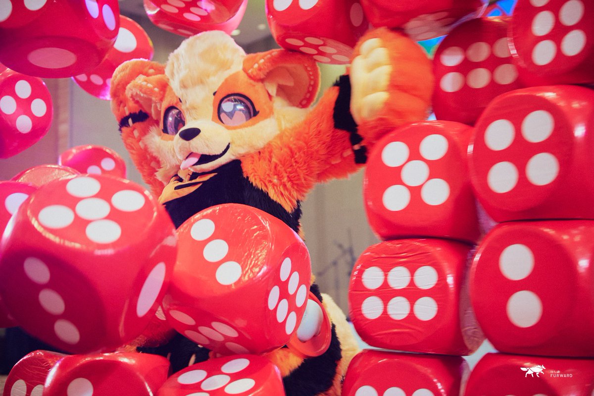 🎲 Hehe, dice is ready~
Wanna play a round with me? I promise I’m super lucky today! 🎲🐾💖