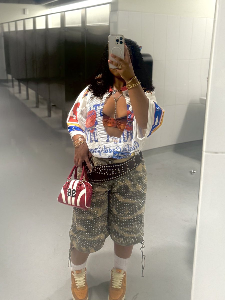 Typotone_'s tweet photo. 🦋 https://t.co/IrqnCow95p