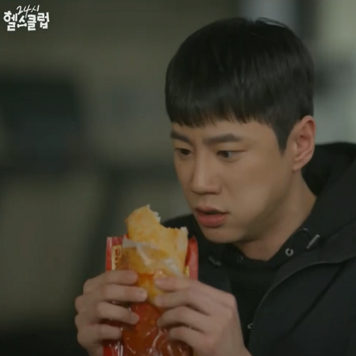 parkbfoso01ri's tweet image. 와 저건 좀 반칙이지
이준영 표정에서 다 느껴졌음
한끼통살 점보통살 나도 도전

📢 한끼통살 닭가슴살

atemshop.com

#이준영 #닭가슴살 #한끼통살