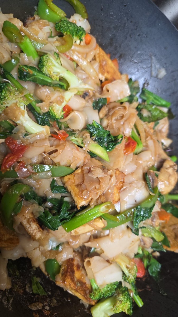 Made drunken noodles for dinner. 
They turned out lovely. 
(Noodles broke a little more than I wanted) 
But flavor, it's slappin!
&amp; Spicyyy, but not tooo crazy