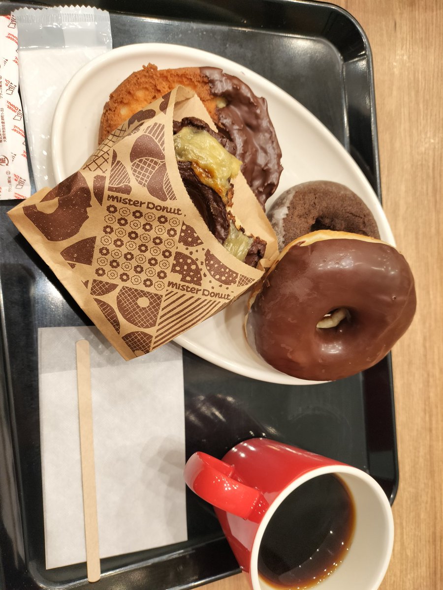 相変わらずチョコ系しか選ばない男。バランスというものをご存知でない