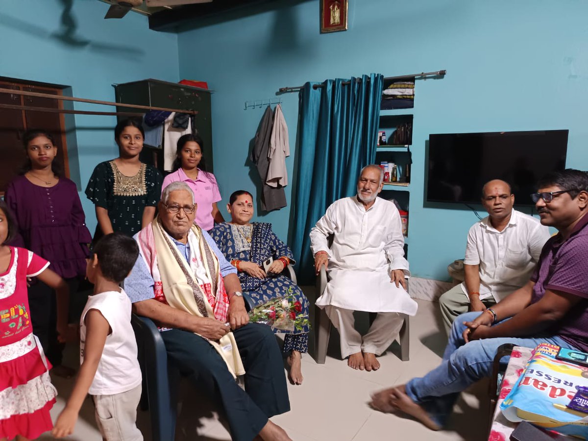ArunPandaBjp's tweet photo. We are celebrating the 90th birthday of my father in law Dr Ramchandra panda at Village, Chadhiapalli residence with family members and friends and wishing him a healthy and long life.
@BJP4India @BJP4Odisha https://t.co/QtXo847z1b