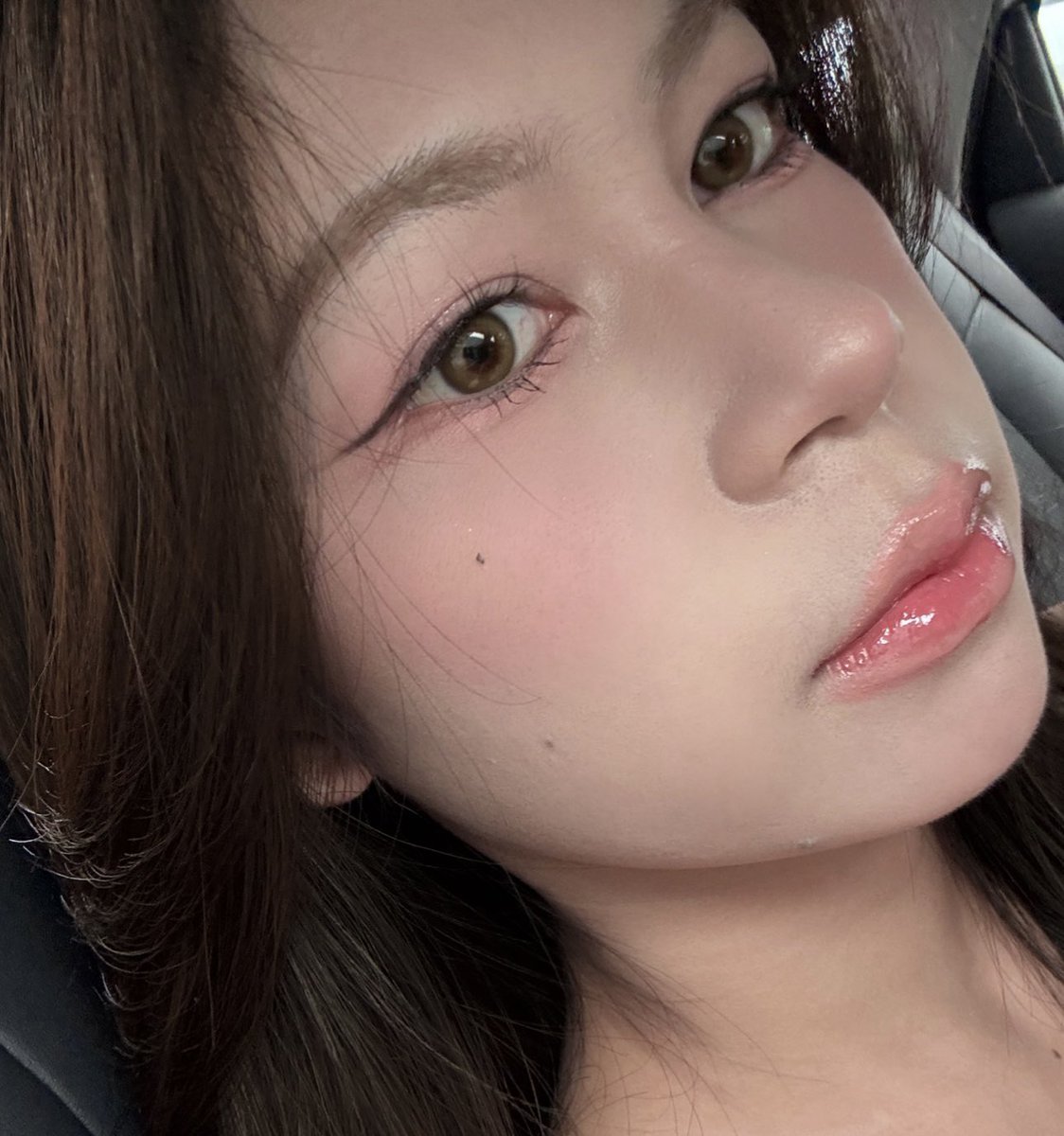 เลนส์ตัวโปรด ของคนรักสุขภาพตา👀
Feroz Green ทำเกินเรื่อง!💚

นอกจากสวยและยัง ช่วยเรื่องการป้องกัน แสงจากจอคอม/มือถือด้วย จึ้งมาก😍

พิกัด https://t.co/0ML5uh6eE1
พิกัด https://t.co/Uf0rxknUMf https://t.co/DnYP9RTlbJ