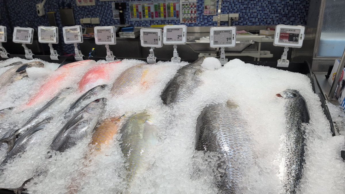 smallishzulu's tweet photo. Dünyanın pahalı şehirlerinden sayılan Singapur'da market fiyatları. ⚡ https://t.co/DobZQN8nXc