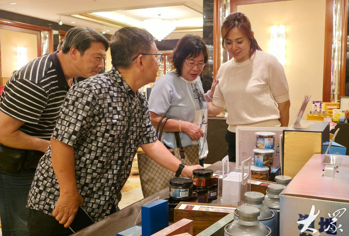 5月22日，由山东省委统战部主办、山东省粮食和储备局协办的“好味山东·香飘澳门”活动在澳门举行。来自澳门的各界人士代表，参观好品山东特色食品展，感受山东饮食文化。