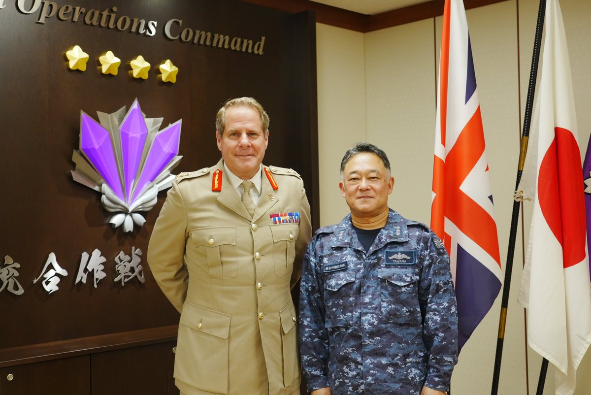 jjoc_pa's tweet image. 5月22日、統合作戦副司令官俵海将は英国戦略コマンド副司令官トム・コーピンジャー=シムズ陸軍中将の表敬を受けました。インド太平洋地域における情勢認識を共有するとともに統合作戦司令部の役割について理解を促進しました。🇯🇵🇬🇧
統合作戦司令部HPもぜひご覧ください
mod.go.jp/jjoc/about/top…