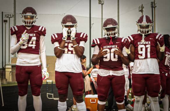 d2williams01's tweet photo. Grateful for the grind, the growth, and the guys beside me. Spring ball: done. Work never stops.#KempnerFootball https://t.co/YN4Vbybjo7