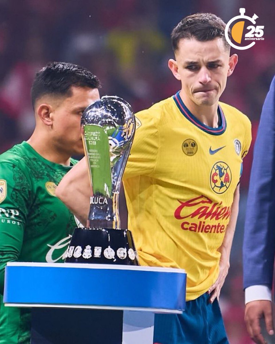 Me acaba de arruinar la noche esta foto, que duro ver a Fidalgo así.