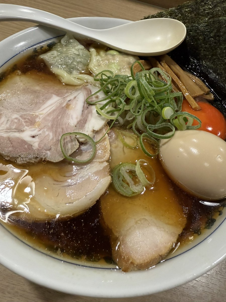 ryo_nishimo's tweet photo. 時差ラーメン🍜
#覆めん #花木 #久しぶり #デフォ https://t.co/p1njfqDosl