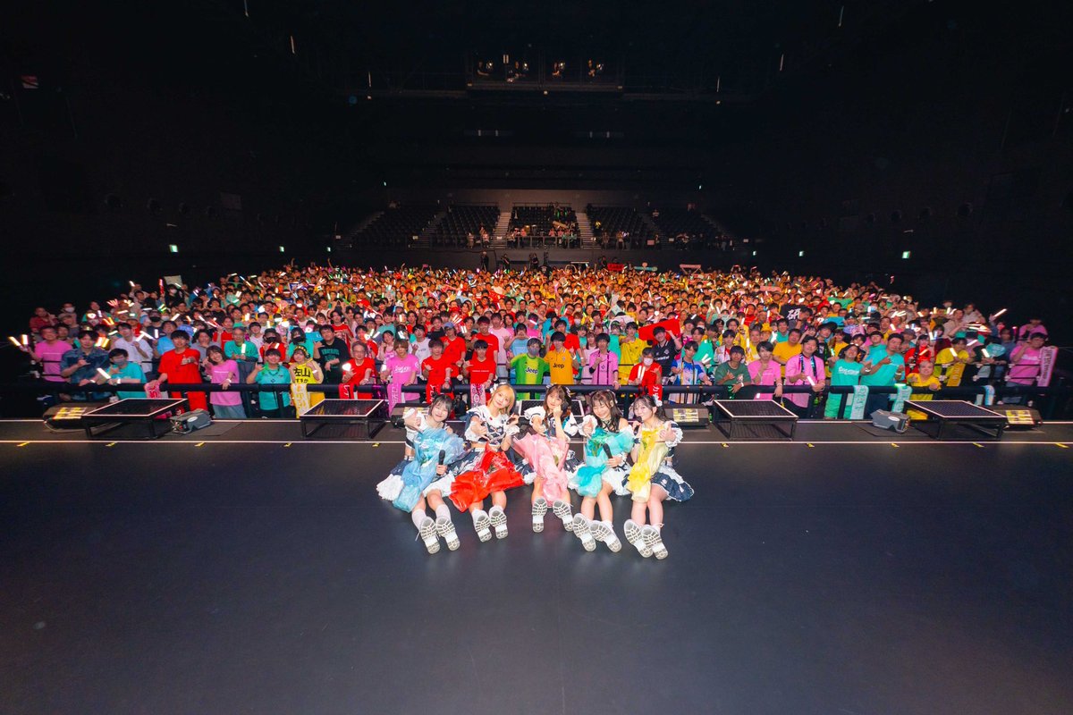 RiMickey1118's tweet photo. 手羽センとしての4年間最高でした。
佐山すずかに出会い
手羽センに出会い
個性的すぎる最強のメンバーに出会い
いつでも優しい最高のオタクに出会い
私はここまでやってこれました。

今まで本当にありがとうございました。
佐山。今までもこれからも大好きだよ。 https://t.co/CQxASKpegk