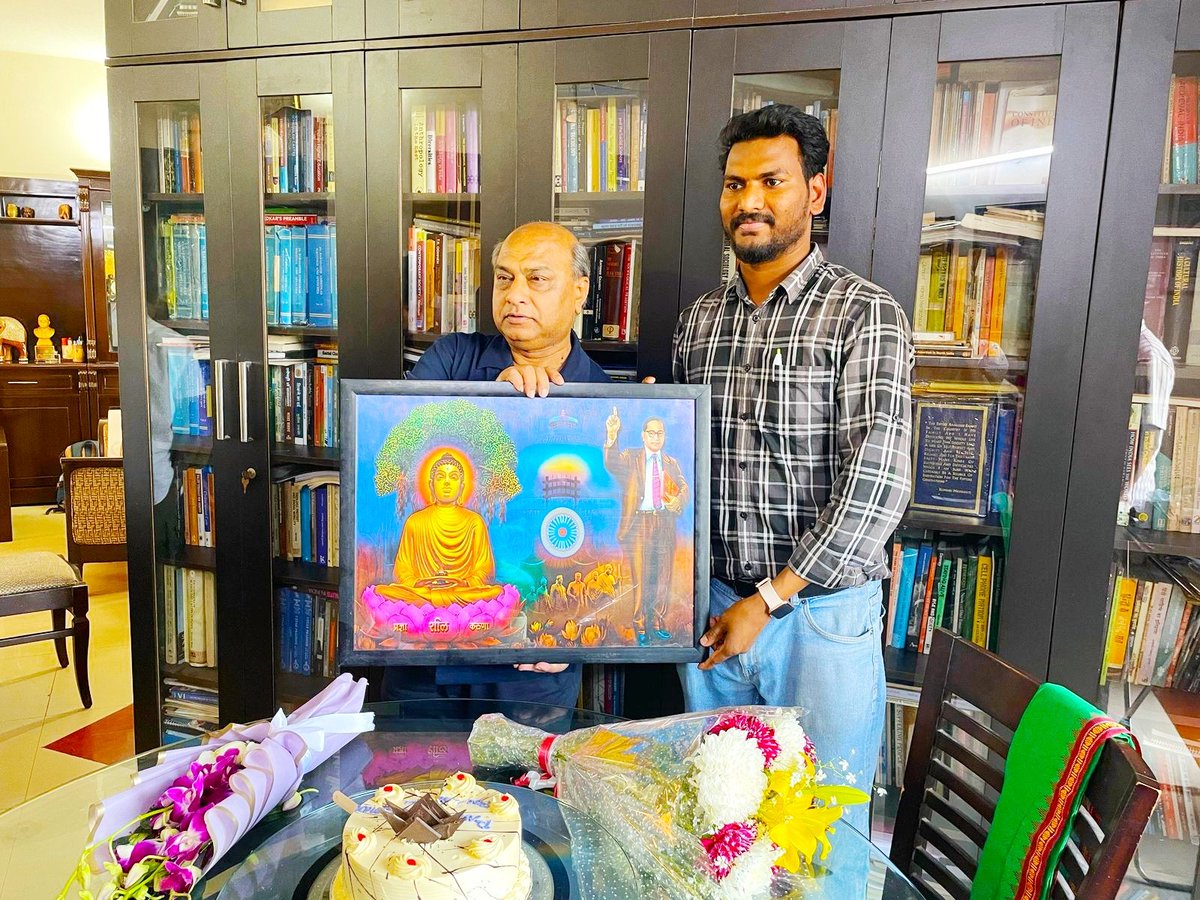 SURENDRA PASWAN,JNU (سریندر پاسوان) (@surendra_jnu20) on Twitter photo विश्व विख्यात समाजशास्त्री माननीय श्री प्रोफेसर विवेक कुमार <a href="/VivekkumarProf/">Prof. VIVEK KUMAR ( A World ranking Sociologist )</a> सर जी को अमेरिका में इंटरनेशनल अम्बेडकर अवॉर्ड 2025, मिलने पर समाज और युवाओं में खुशी का लहर,आपको इस अवॉर्ड के लिए बहुत बहुत बधाई एवं शुभकामनाएं सर ।।
#जयभीम
<a href="/Mayawati/">Mayawati</a> <a href="/AnandAkash_BSP/">Akash Anand</a> <a href="/VivekkumarProf/">Prof. VIVEK KUMAR ( A World ranking Sociologist )</a> विश्व विख्यात समाजशास्त्री माननीय श्री प्रोफेसर विवेक कुमार <a href="/VivekkumarProf/">Prof. VIVEK KUMAR ( A World ranking Sociologist )</a> सर जी को अमेरिका में इंटरनेशनल अम्बेडकर अवॉर्ड 2025, मिलने पर समाज और युवाओं में खुशी का लहर,आपको इस अवॉर्ड के लिए बहुत बहुत बधाई एवं शुभकामनाएं सर ।।
#जयभीम
<a href="/Mayawati/">Mayawati</a> <a href="/AnandAkash_BSP/">Akash Anand</a> <a href="/VivekkumarProf/">Prof. VIVEK KUMAR ( A World ranking Sociologist )</a>