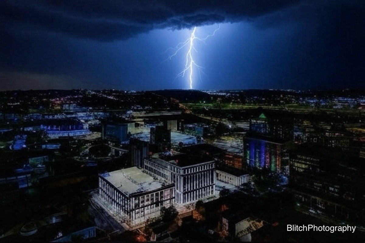 Dalton (@daltonblitch) on Twitter photo Lightning downtown Huntsville, AL.
<a href="/spann/">James Spann</a> <a href="/simpsonWVTM13/">Jason Simpson</a> <a href="/WEATHERmanBURKE/">Eric Burke WAFF 48</a> <a href="/tnvalleyweather/">Tennessee Valley Weather</a> <a href="/NWSHuntsville/">NWS Huntsville</a> <a href="/StormHour/">#StormHour</a> <a href="/foxweather/">FOX Weather</a> <a href="/weatherchannel/">The Weather Channel</a> <a href="/EvanFor2020/">Evan Fryberger ☁️</a> <a href="/MaxVelocityWX/">Max Velocity</a> Lightning downtown Huntsville, AL.
<a href="/spann/">James Spann</a> <a href="/simpsonWVTM13/">Jason Simpson</a> <a href="/WEATHERmanBURKE/">Eric Burke WAFF 48</a> <a href="/tnvalleyweather/">Tennessee Valley Weather</a> <a href="/NWSHuntsville/">NWS Huntsville</a> <a href="/StormHour/">#StormHour</a> <a href="/foxweather/">FOX Weather</a> <a href="/weatherchannel/">The Weather Channel</a> <a href="/EvanFor2020/">Evan Fryberger ☁️</a> <a href="/MaxVelocityWX/">Max Velocity</a>