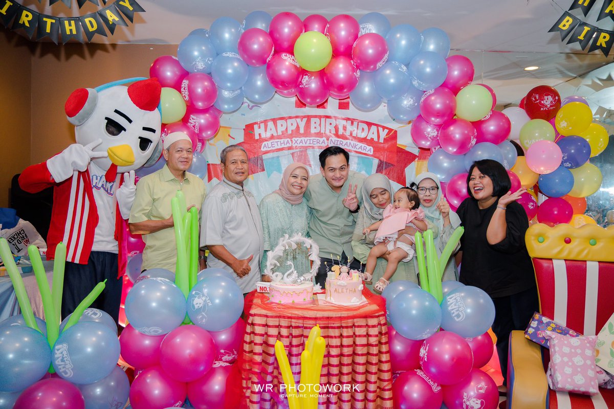 indrapeputra's tweet photo. WE LOVE YOU ALETHA ❤️ https://t.co/U6ytPJkd9o