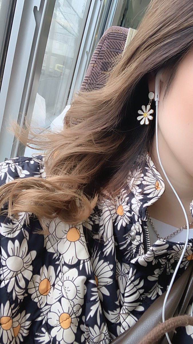 akskasumin's tweet photo. とりあえず京セラついたけどチケット持ってない https://t.co/PGFgU8ZnN0