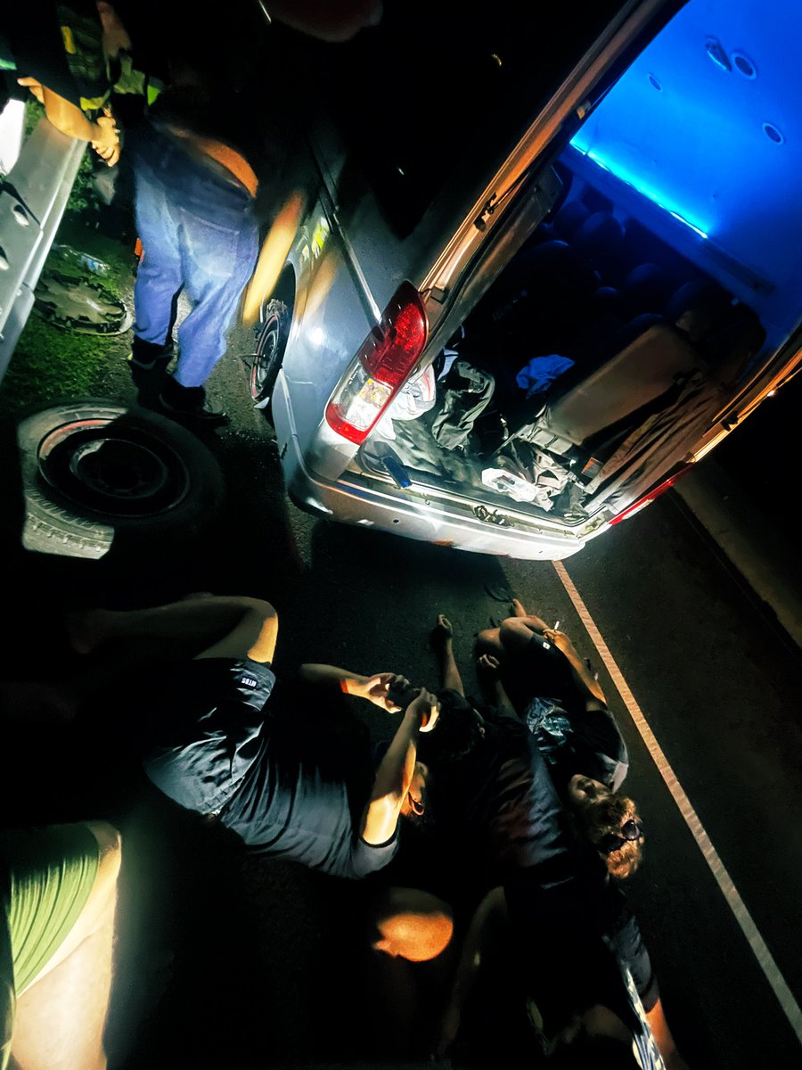 Hikmah e siji ndiann iso turu selonjor konco" 🙏🏻😭😀