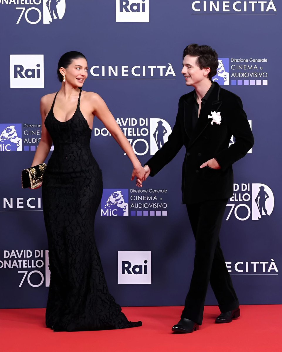 Timothée Chalamet pics (@dailytimothee) on Twitter photo 