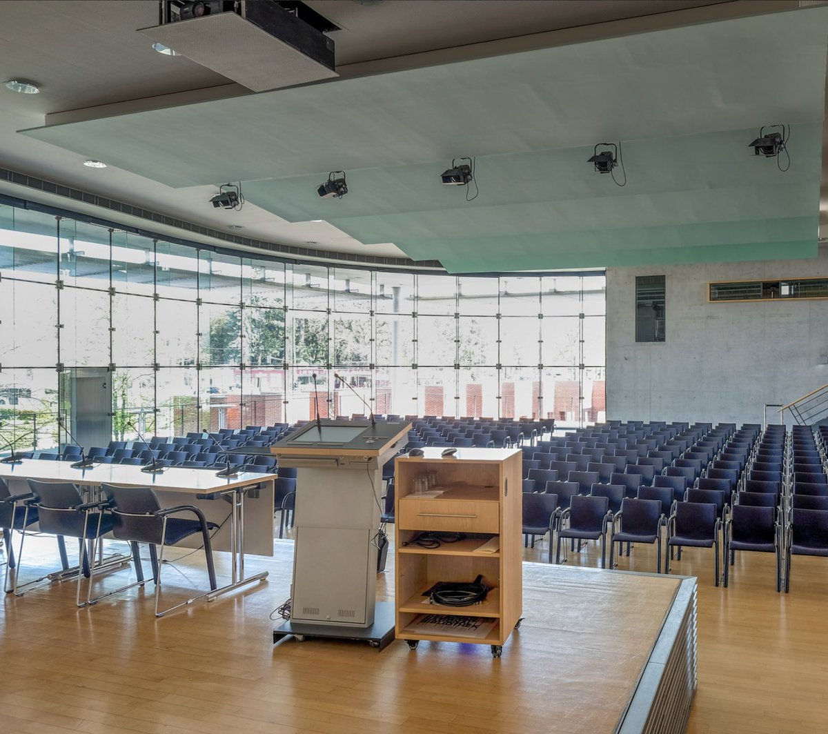 📢📚 CFP Congreso Internacional Comida e identidad en los cuentos infantiles del siglo XXI
📅 9–10 octubre 2025 (online)
📍 Universidad de Las Palmas de Gran Canaria
📨 Envío de resúmenes hasta el 30 de mayo. 

Más información en essenglish.org/wp-content/upl…
