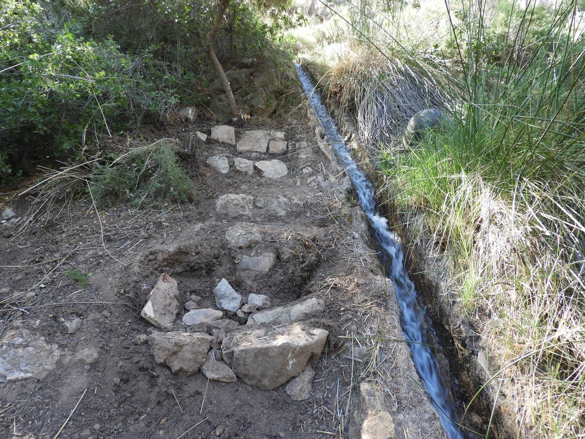 La_Carrasca's tweet image. ¿Quieres descubrir las fuentes históricas del Caño de Espuña? Únete a nuestra próxima excursión y recorre los manantiales emblemáticos, acueductos y senderos llenos de historia y naturaleza
🗓️Domingo, 1 de junio
📲lacarrascaorg.wordpress.com/.../ruta-de-la…
#Senderismo #SierraEspuña #RutasHistóricas