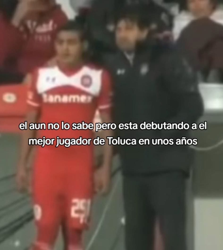 MartinoliCuri's tweet photo. Pepe Cardozo nunca le pudo dar un título al Toluca como entrenador porque tenía la maldición de semifinales.

Pero descubrió a Alexis Vega y lo debutó. https://t.co/5Z4rz8OQjm
