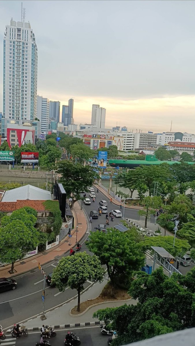 tebak lokasi.....
siapa mau gue babuin selama di sini?

#femdom #findomgoddes #findom slavesurabaya slaveindknesia slave femdomindonesia femdomasia femdom mistresssurabaya