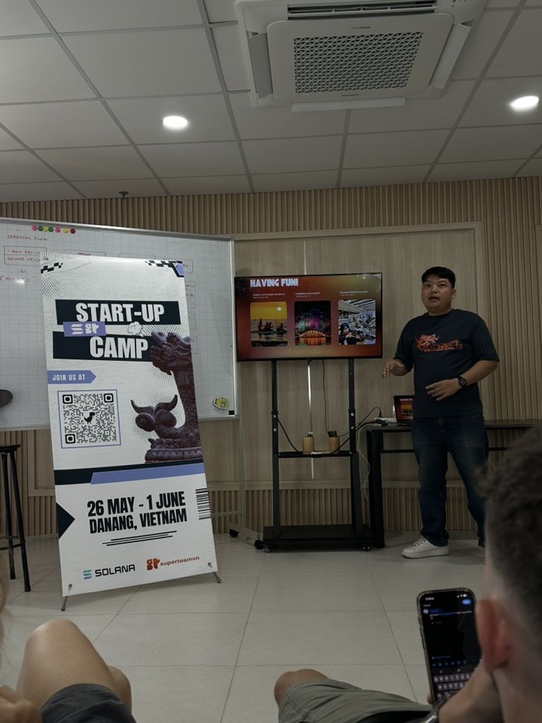 First day with #solana start-up camp #superteamvn <a href="/SuperteamVN/">Superteam Vietnam</a>