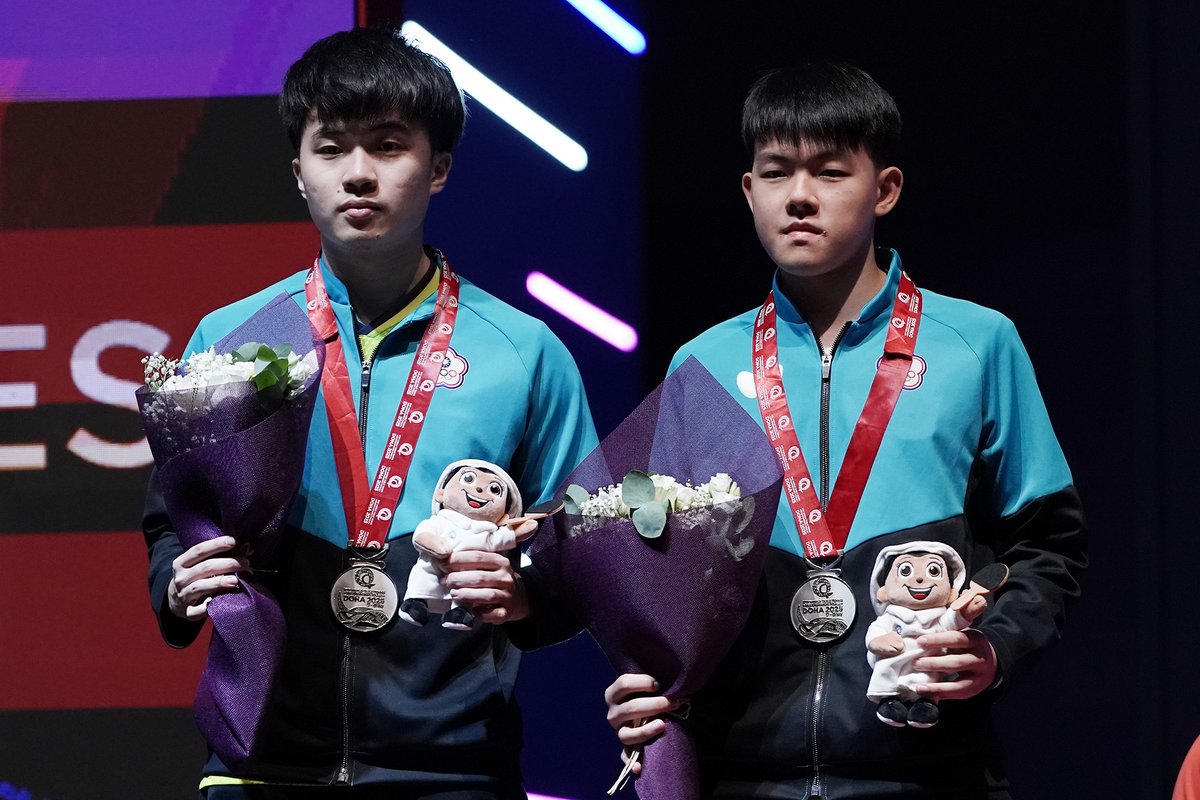 tvtokyo_tt's tweet photo. #世界卓球🇶🇦
🏆男子ダブルス結果

🥇🇯🇵#戸上隼輔/#篠塚大登
🥈TPE #高承睿/#林昀儒
🥉🇫🇷#Aルブラン/🇫🇷#Fルブラン
🥉🇫🇷#ブラッソー/🇫🇷#ドール

🌎世界卓球2025
▶️アーカイブ配信中‼️
各種目の結果はこちら👉 https://t.co/P3OBZRu5MO

PHOTO：Itaru Chiba https://t.co/WcagFwPGuR