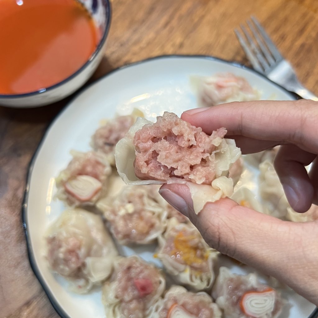 rayoffsunshinee's tweet photo. BEST BUY edisi beli dimsum ENAAAAK di shopee….mulai dari seribuan aja satu dimsumnya dan udah order berkali kali🥹🫶 https://t.co/fcGVtcdwiY