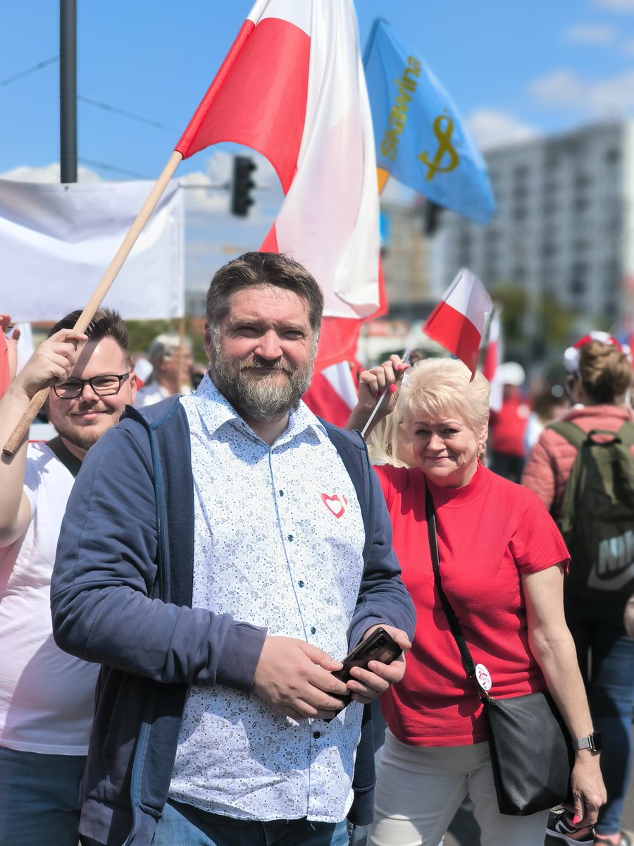 Wczorajszy marsz  Rafała Trzaskowskiego w Warszawie — z Gdyni do stolicy po nadzieję i normalność. Energia ludzi, wiara w lepszą Polskę i europejski kurs dają siłę do działania! 
🤍❤️🇵🇱🇪🇺

#Trzaskowski2025 #WielkiMarszPatriotow