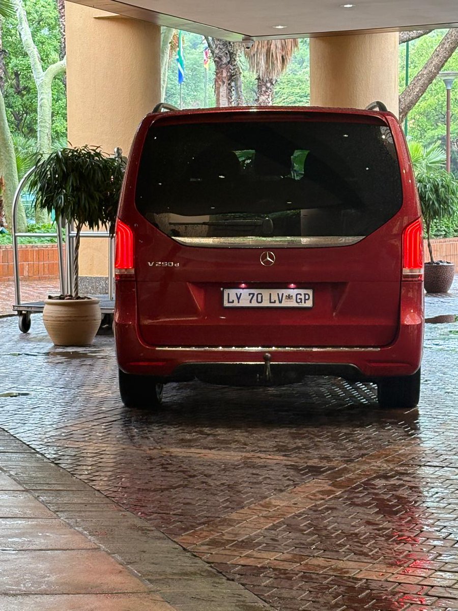 Manqoba_Ncube's tweet image. Rise An' Shine🎙️
📞 BOOK NOW: +27 73 536 0184
📧 EMAIL: Ncube.manqoba@gmail.com

✨Discover A New Way To Travel✨