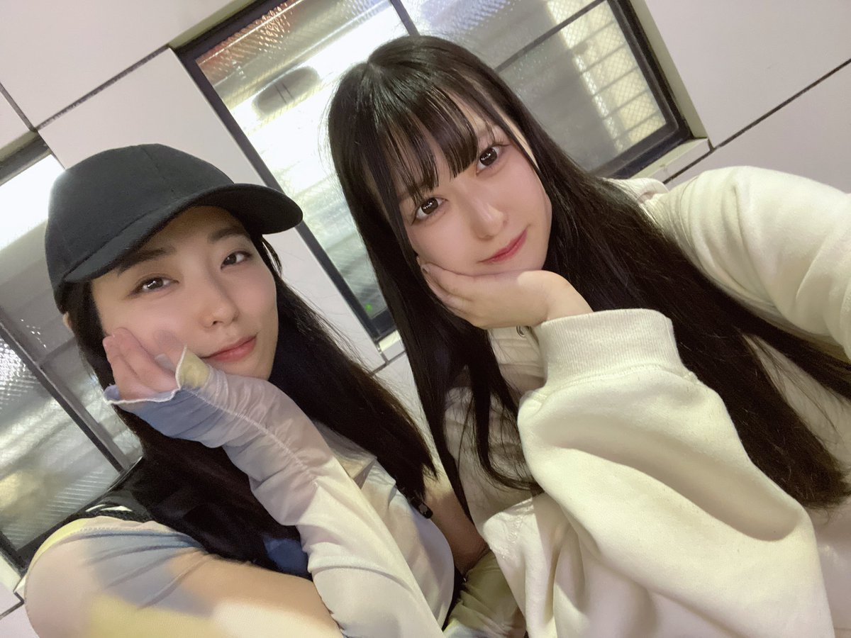 あだっちゃんALTありがとう🫶🏻
お誕生日にお揃いのボディーミルクプレゼントしたの〜🍼🤍
いつかの帰り道の写真貼っとこ！