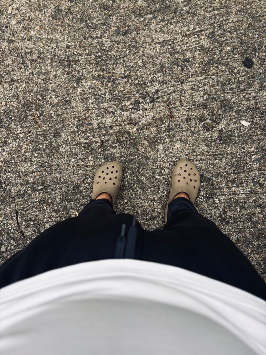 Patown ang tatay. Sana hindi makaramdam at wala tayong undie for today 😆😆😆

#alterbaguio
#alterbenguet
#altertatay
#alterpinoy
#alterphillippines 
#alter