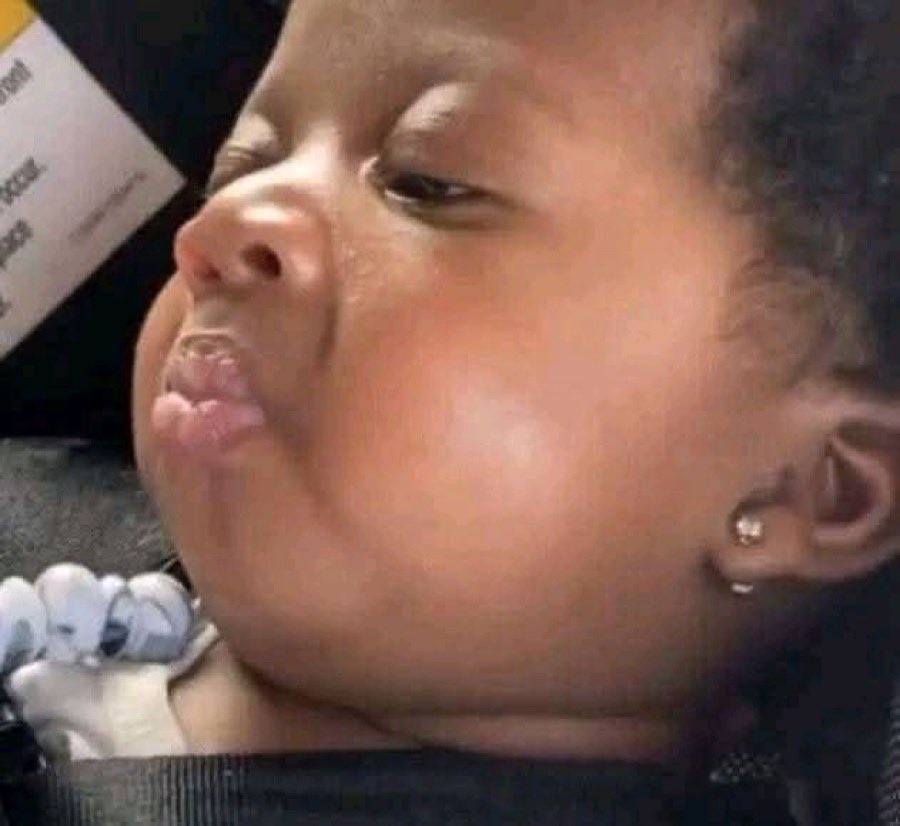 DeRetroo's tweet photo. @OOCRSA @Nomagugu_xo @BafanaSurprise You're close to grave every day.. What do you mean https://t.co/9hMM3vFhR9