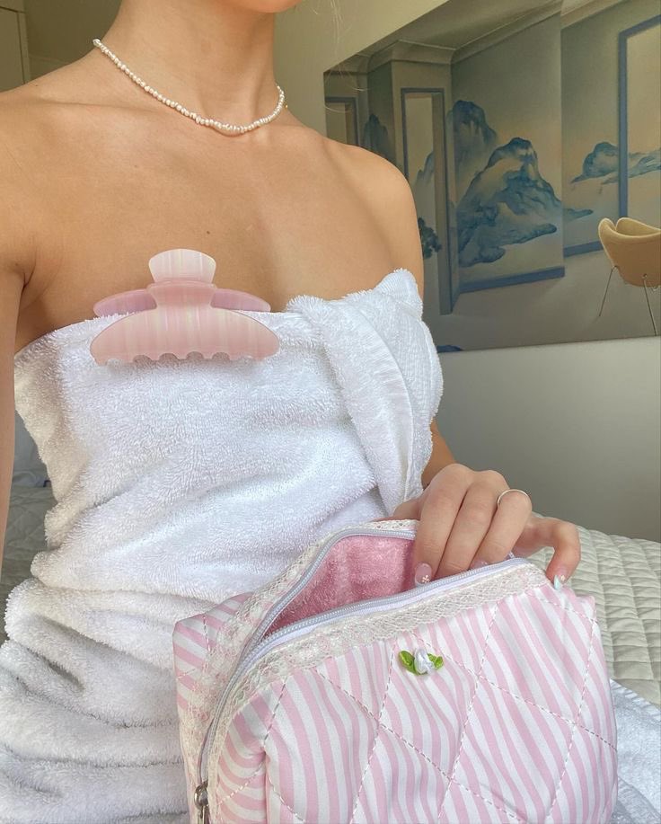 Diorgirlx's tweet photo. monday morning https://t.co/l7lu3KiAaR