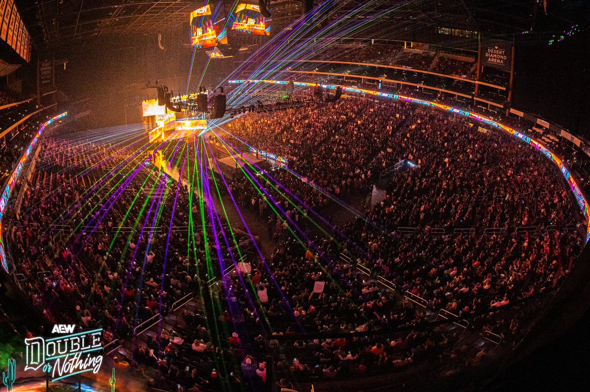 JeremyAFlynn's tweet image. Phoenix, thanks for bringing it tonight. @AEW #DoubleOrNothing @DDArenaAZ