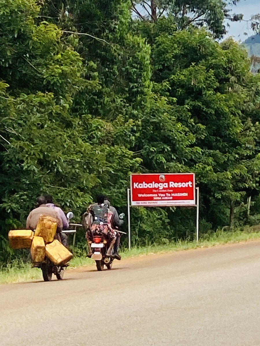 EscapeSafaris_'s tweet image. Good morning 🇺🇬
@EscapeSafaris_ wishes you nothing but more wins throughout this new weeek
#EscapeExperinces
#VistNorthernUganda
#ExploreUganda