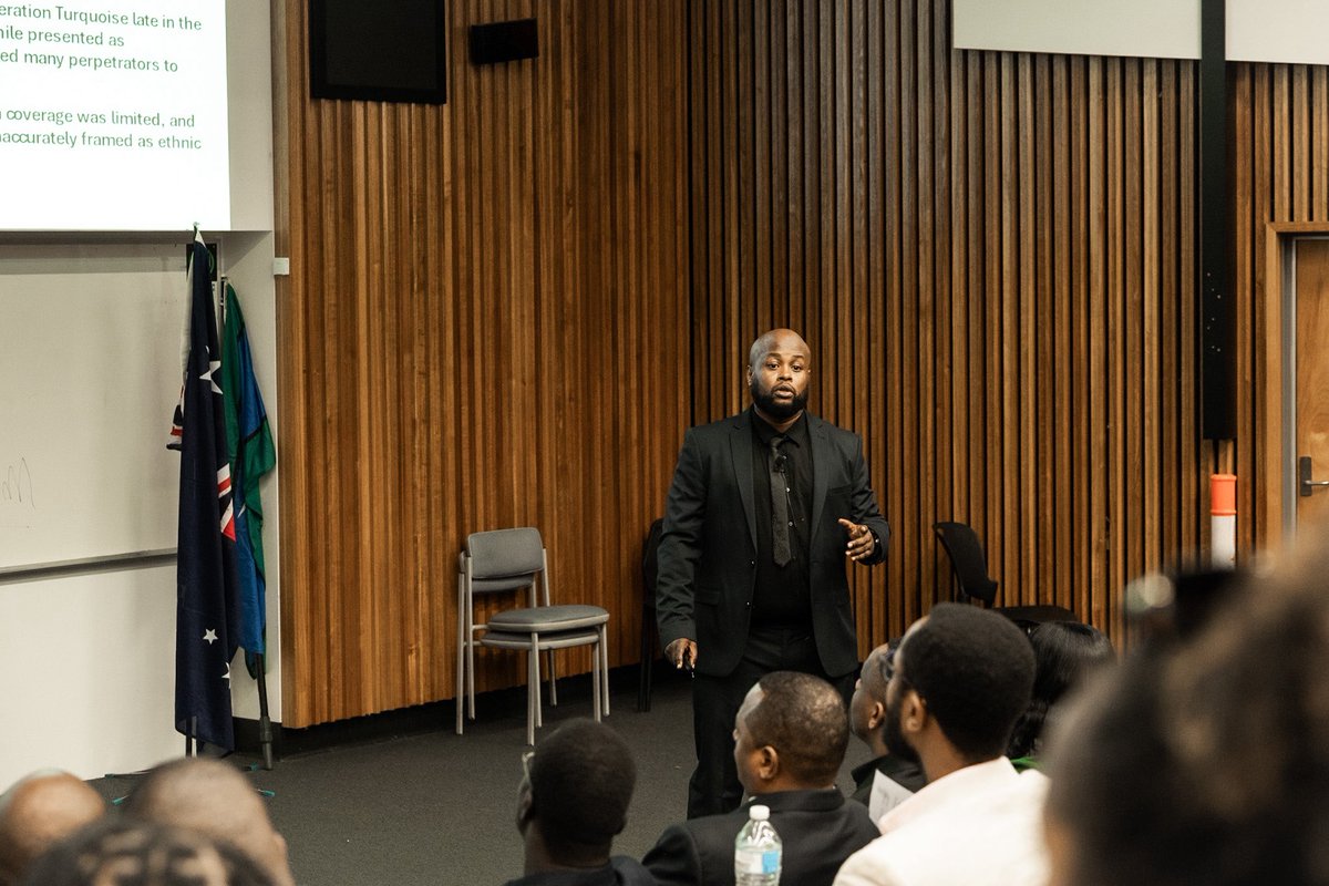 Labablu's tweet image. Representing and talking about motherland #Rwanda #rwox #rwandansabroad #KWIBUKA31