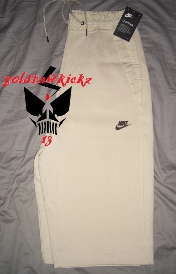 goldhawkickz13's tweet image. #NIKE #TECHFleece Active Capri Pants 832648 140 tech pack Shorts Beige