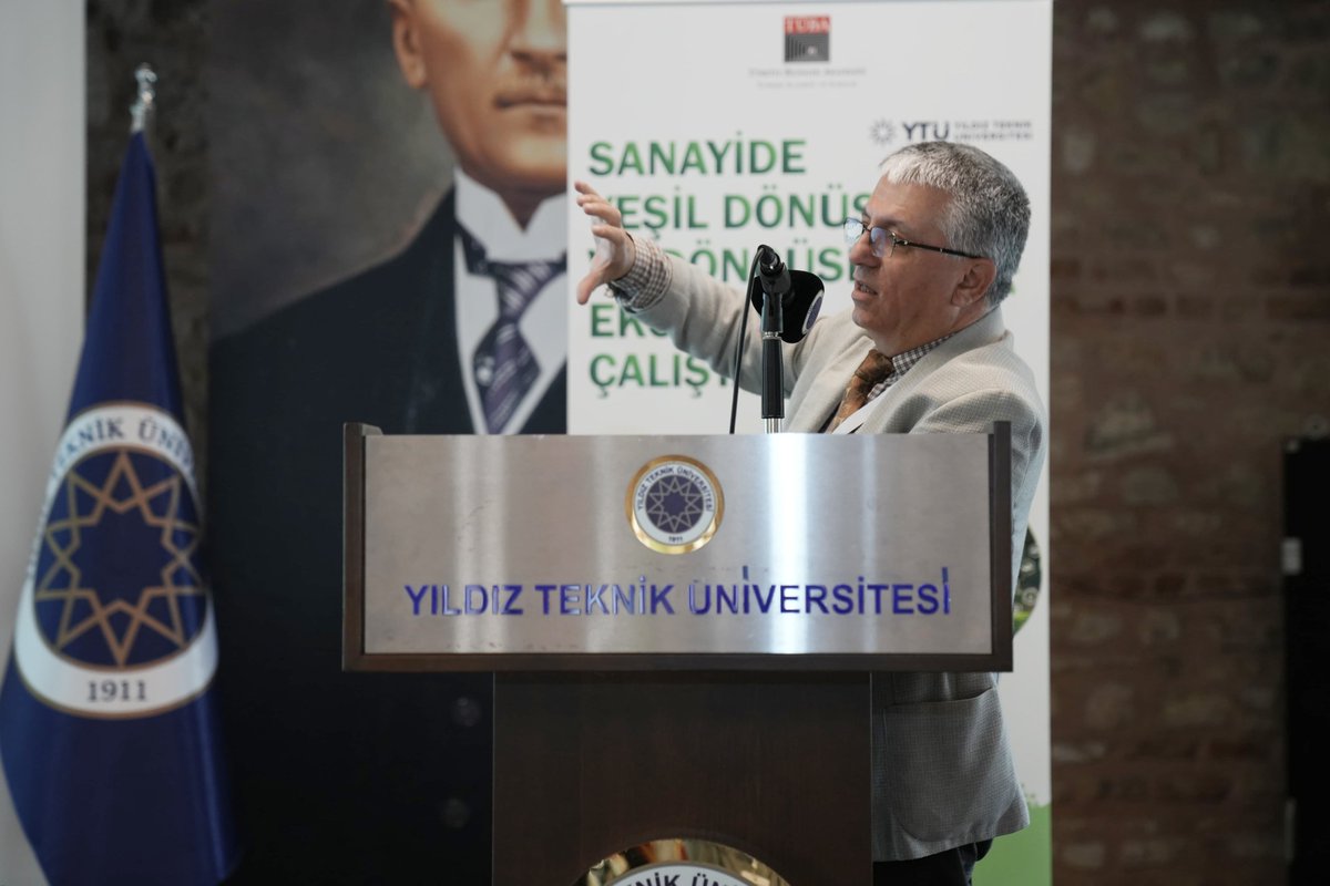 #TÜBA-Sanayide Yeşil Dönüşüm ve Döngüsel Ekonomi Çalıştayı

TÜBA Asli Üyesi Prof. Taşkın Kavzoğlu’nun yönettiği "Döngüsel Ekonomi" oturumunda Prof. Bekir Kayacan, Prof. A. Duran Şahin, Beyza Turan ve Prof. Güleda Engin konuştu.

🤝#TÜBA, <a href="/YildizEdu/">Yıldız Teknik Üniversitesi</a>
📍YTÜ Davutpaşa Kampüsü